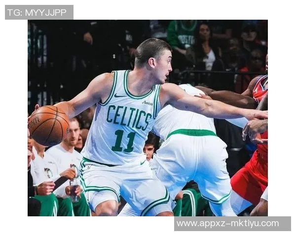 杰伦布朗单节狂砍14分难救主全场贡献24分6板5助显孤立无援